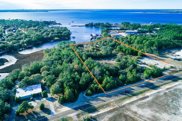 3595 Frankford Ave, Panama City, FL 32405